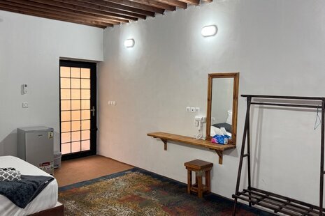 اتاق 25 متری دریا در بومگردی قشم