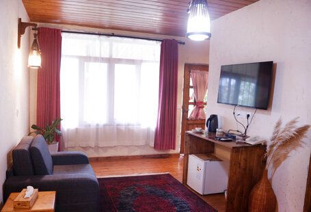 واحد شوکا در اقامتگاه بومگردی تنکابن