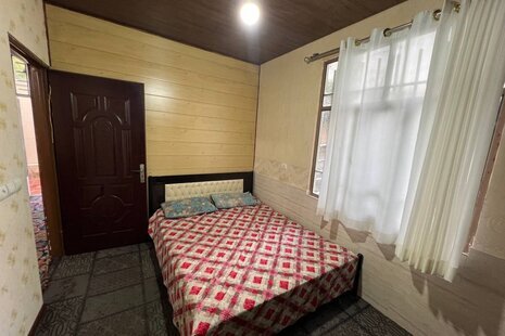 ویلا دو خواب مبله در باغ بهادران