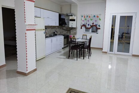 واحد طبقه همکف دو خواب مبله در فومن