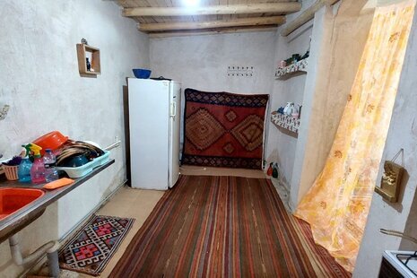 واحد تکخواب گلفرج در اقامتگاه بومگردی جلفا