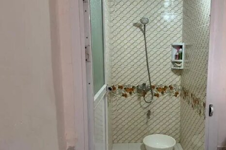 اتاق 12 متری 3 در اقامتگاه بومگردی گناباد