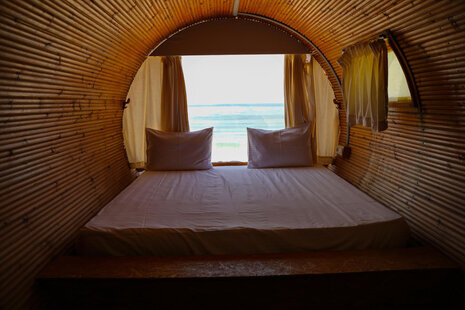 واحد ویولا لوله ای در دهکده گردشگری عسلویه