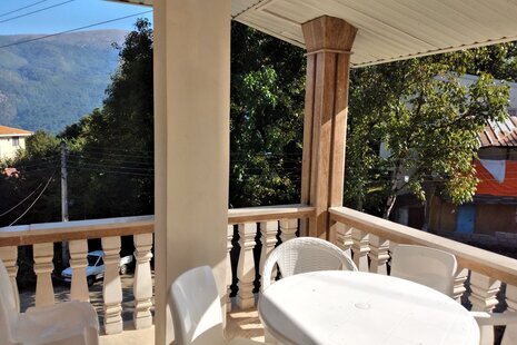 واحد دوخواب چشمه در طبقه دوم ویلای رامسر