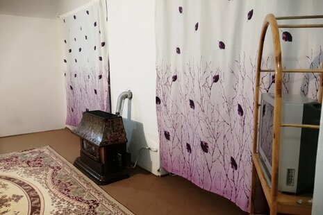اتاق در اقامتگاه بومگردی یزد