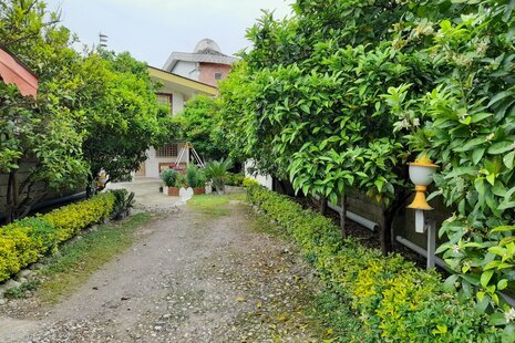 واحد تک خواب مبله در باغ ویلا در چالوس