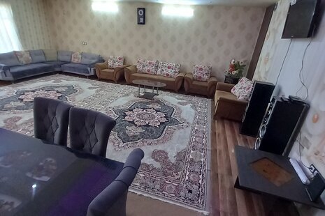 ویلا دوخواب استخر سرپوشیده آبگرم در چهارباغ