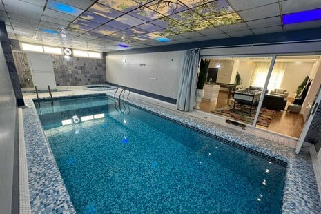 ویلا دوخواب مبله بنفشه 11 استخردار در محمودآباد