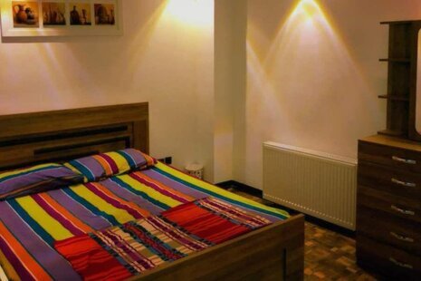 آپارتمان دو خواب مبله شیخ صدوق طبقه 1 در اصفهان