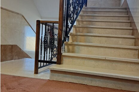 اتاق دو نفره در هتل آپارتمان صومعه سرا