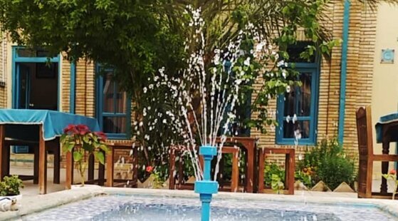 اتاق یک نفره در اقامتگاه بومگردی اصفهان