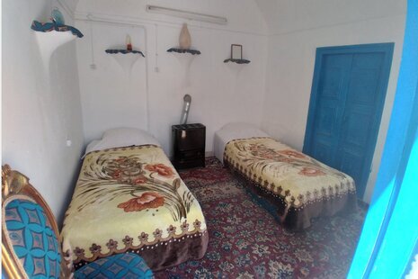 ویلا سنتی دربست 5 خواب شریف در یزد