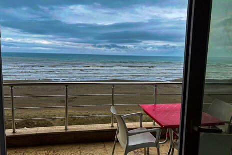 اچاره آپارتمان مبله سه خواب ساحلی در نور