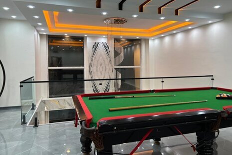 ویلا دوبلکس استخردار مبله سه خواب نارون در چهارباغ