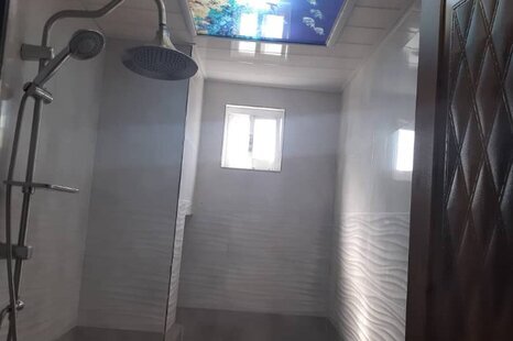 واحد در طبقه همکف مانلی شیرگاه