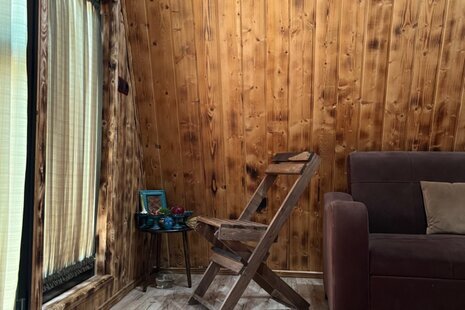 کلبه سوئیسی مبله تکخواب آریا من در تنکابن