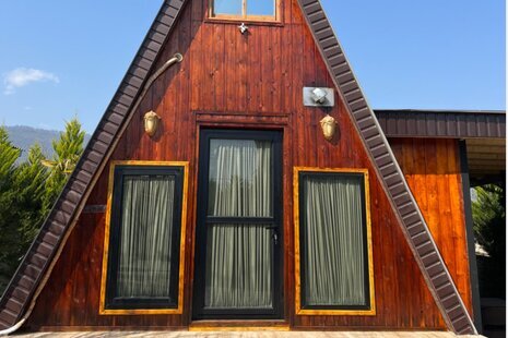 کلبه سوئیسی مبله تکخواب آریا من در تنکابن