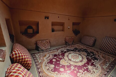 اتاق (زمین)در اقامتگاه بومگردی در میبد