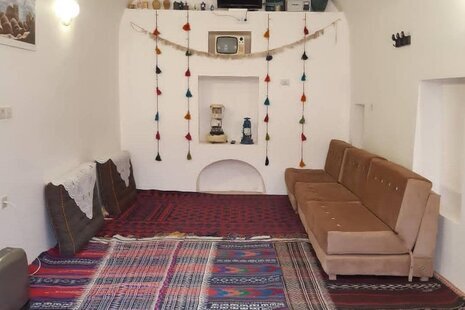 اتاق سه تخته در اقامتگاه سنتی در یزد