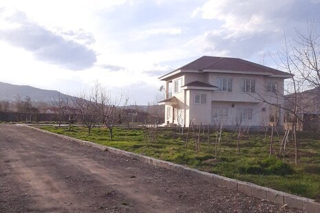 واحد دوخواب در طبقه دوم ویلای کلاردشت