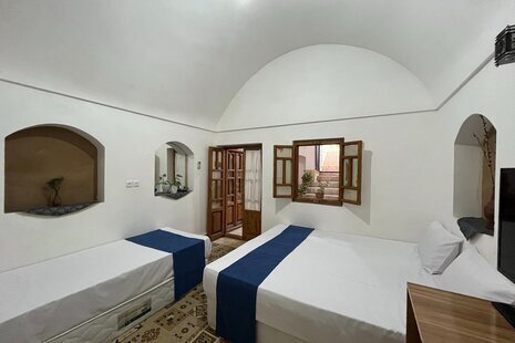 اتاق سرای جهانگرد یزد(سه تخته زیر همکف)