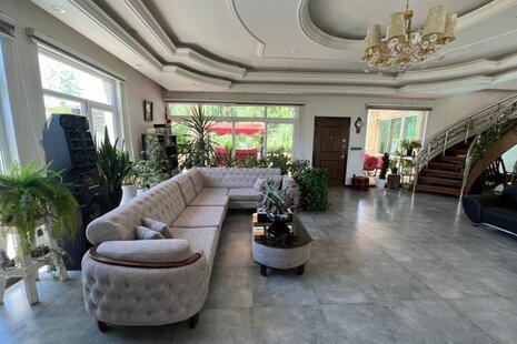 ویلا استخردار دوبلکس سه خواب لوکس در کردان