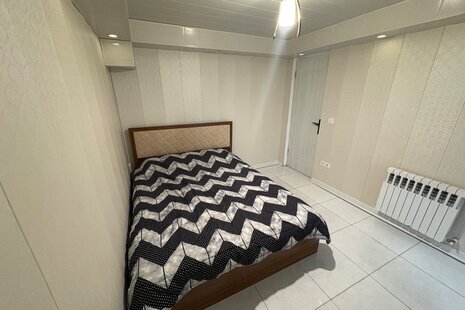 واحد استخردار دوخواب شازده در طبقه همکف ویلا بندرانزلی