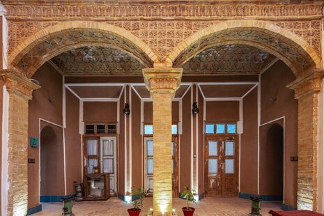 اتاق یاسی 101 در اقامتگاه بومگردی یزد