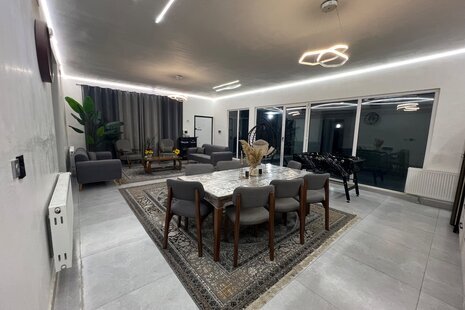 ویلا استخردار دوخواب مبله در چهارباغ