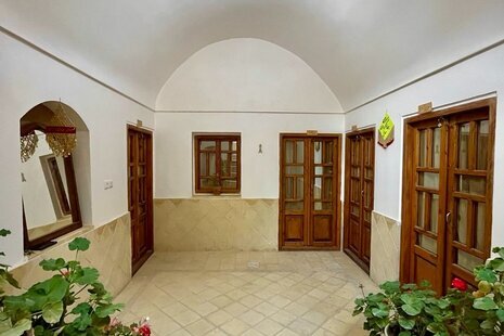 اتاق سرای جهانگرد یزد(چهار تخته زیر همکف)