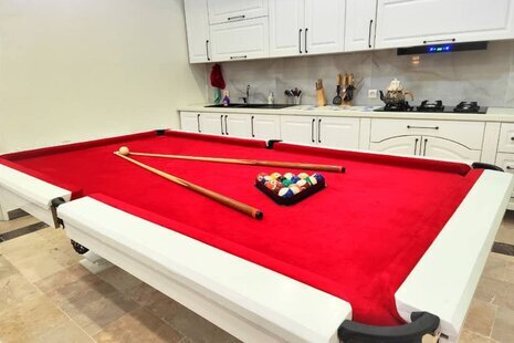 ویلا استخردار سه خواب مبله کُر در چهارباغ