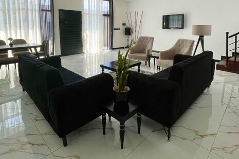 ویلا مبله دوبلکس سه خواب استخردار شاهان در چهارباغ