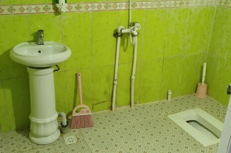 واحد مبله تکخواب طبقه اول ویلا کژال در تنکابن