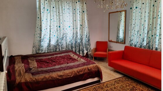 ویلا ساحلی استخردار در باغ اختصاصی رامسر