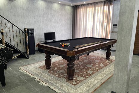 خانه ویلایی دوبلکس استخردار در چهارباغ