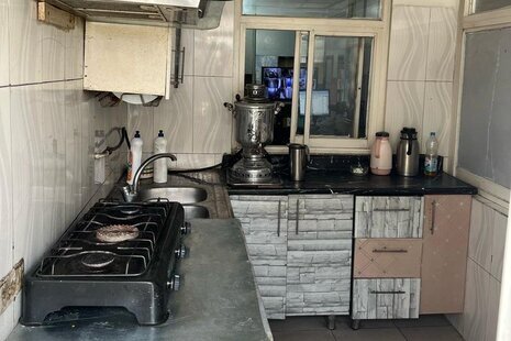 اتاق پنج تخت در مهمانپذیر خیابان کارگر