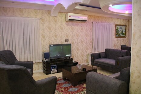 ویلا با استخر سرپوشیده در آبسرد