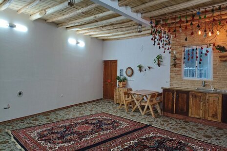 واحد خانه بهشت در اقامتگاه بومگردی برزک کاشان