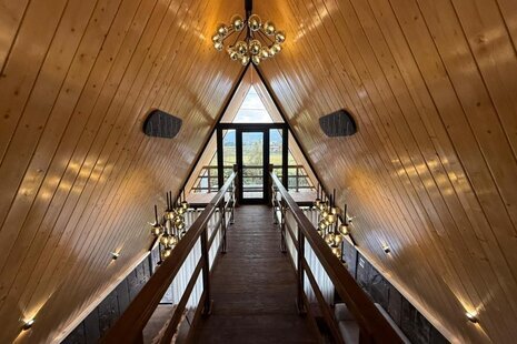 کلبه سوئیسی دوبلکس جکوزی دار دوخواب در چالوس