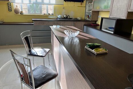 واحد دو خواب مبله طبقه همکف ویلا آفتاب در منجیل