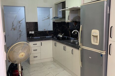 واحد تکخواب خورشیددر طبقه همکف ویلای تنکابن