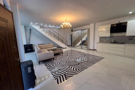 ویلا دوبلکس استخردار دو خواب در چهارباغ