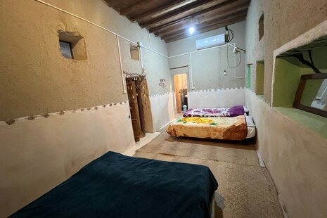 اتاق کهور در اقامتگاه بومگردی سوزا