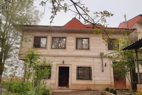 واحد دوخواب در طبقه اول ویلا تنکابن