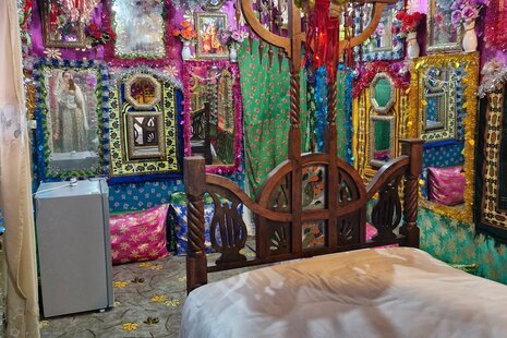 اتاق حجله در اقامتگاه بومگردی قشم