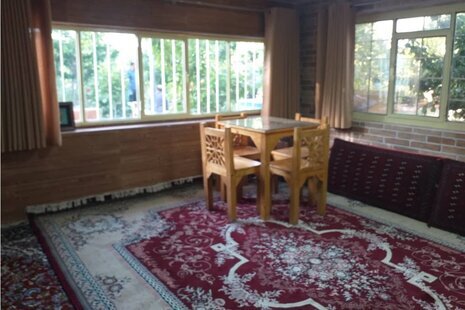 سوئیت45 متری مبله در باغ ویلا در کاشان