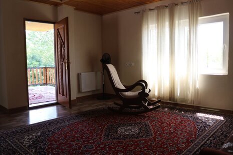 واحد مبله تکخواب طبقه همکف ویلا جنگلی شونیشت در شیرگاه