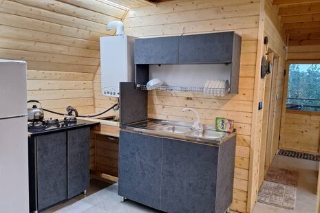 کلبه دوبلکس جکوزی دار سه خواب باروما در تنکابن