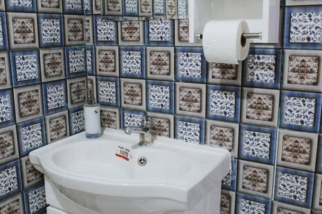 اتاق 6 در طبقه زیرهمکف اقامتگاه بومگردی نطنز