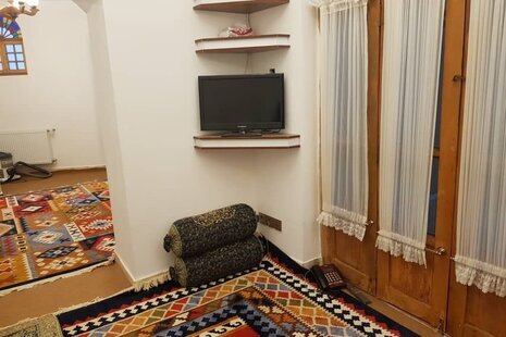 ویلا سه خواب مبله بافت سنتی حنا در یزد